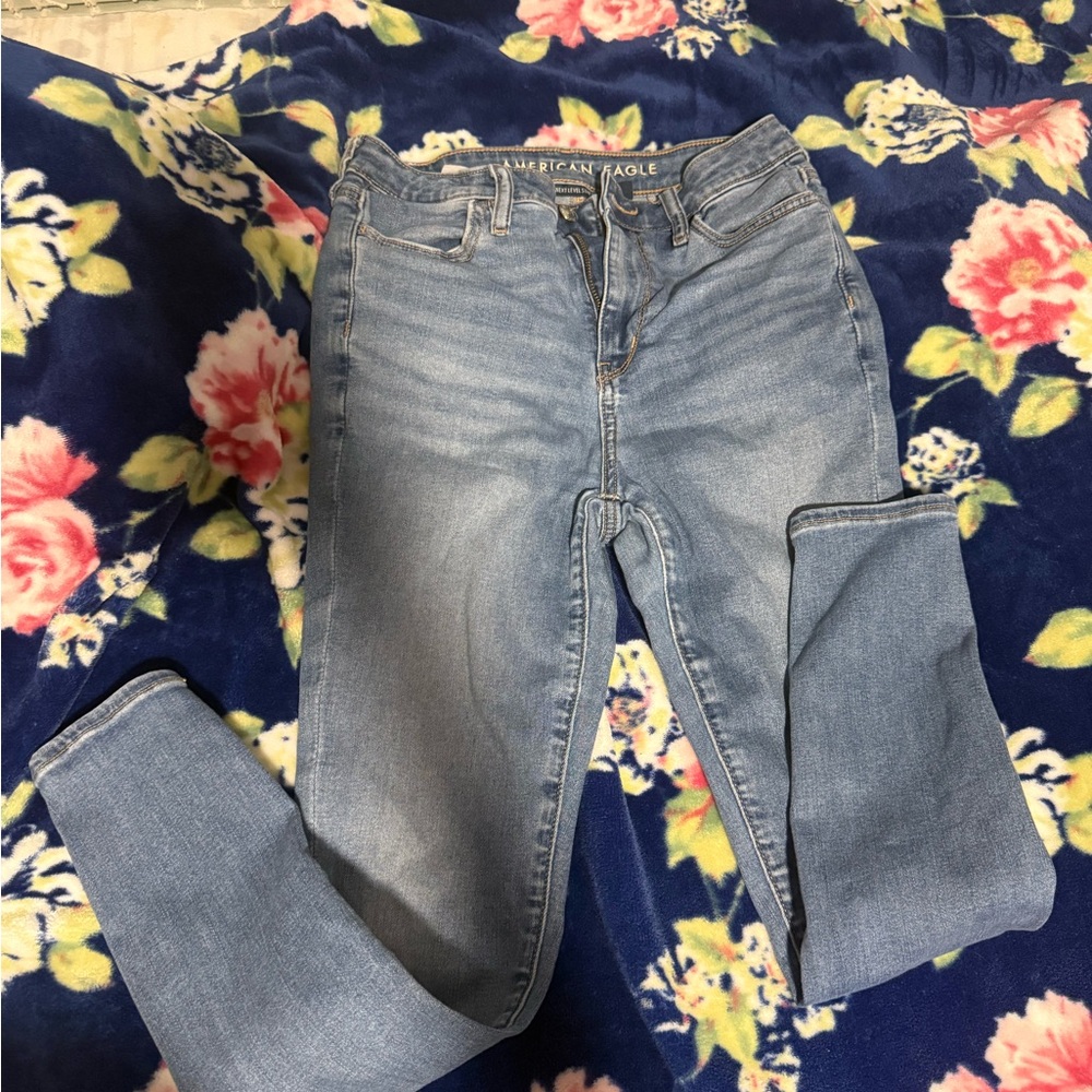 American Eagle Outfitters Women's Light Blue High-Rise Skinny Jeans